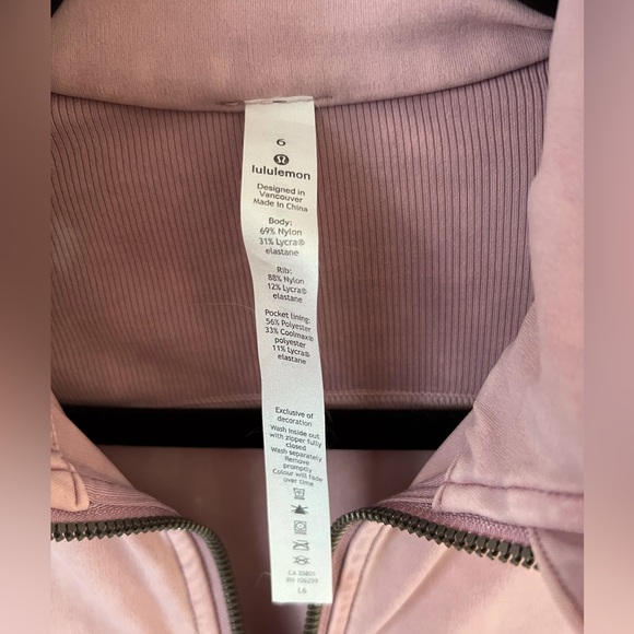 Lululemon Define Jacket - Picture 4 of 6